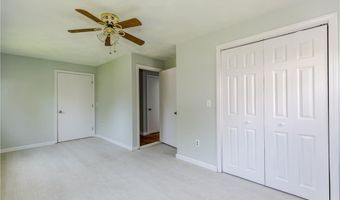12 Twin Leaf Trl, Narragansett, RI 02874