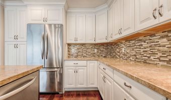 6828 Fairfield Dr, Santa Rosa, CA 95409