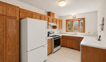 14381 Glenda Dr, Apple Valley, MN 55124