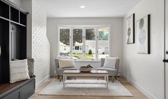 2219 N UNION St, Appleton, WI 54911