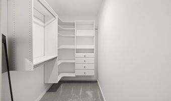 7713 LAFAYETTE FOREST Dr 22, Annandale, VA 22003