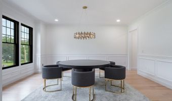 2 Buckingham Rd, Bayonne, NJ 07035