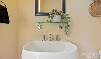 187 E Wishbone Ct, Boise, ID 83706
