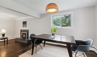 2422 Essex, Ann Arbor, MI 48104