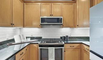 1802 Monroe St 304, Madison, WI 53711