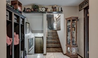 948 Oak Crst, Baxter Springs, KS 66713