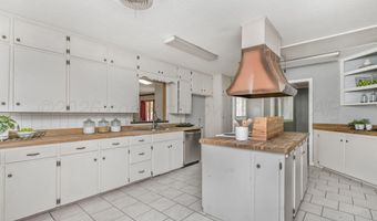 107 Parkview Dr, Amarillo, TX 79106