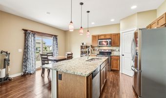 302 31st St SW, Altoona, IA 50009