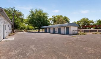 655 Country Ln, Bosque Farms, NM 87068