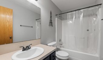 1726 N Black Oak Ct, Andover, KS 67002