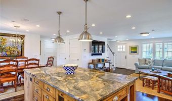 228 Bonnet Point Rd, Narragansett, RI 02882