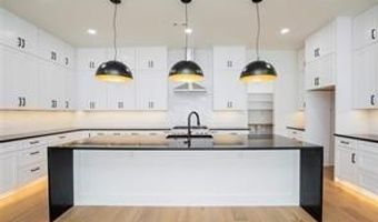 3406 Scoggins Rd, Bentonville, AR 72713