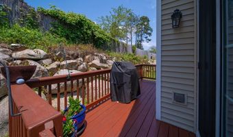 1421 Douglas Ave E, North Providence, RI 02904