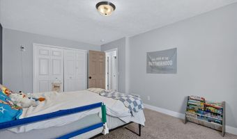 8669 Lilly Ridge Dr SE, Alto, MI 49302