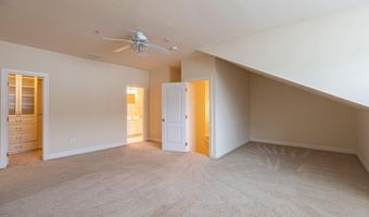 5067 DONOVAN Dr, Alexandria, VA 22304