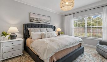 938 Deepwood Ct, Boiling Springs, SC 29316