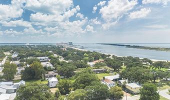 132 Dukate St, Biloxi, MS 39530