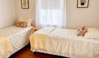 1000 Hope St, Bristol, RI 02809