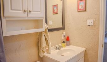 205 SE 2nd St, Antlers, OK 74523