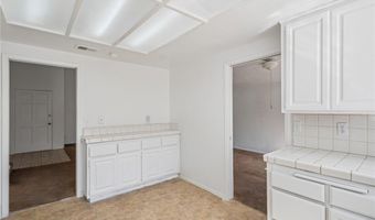 6890 E Georgetown Cir, Anaheim, CA 92807