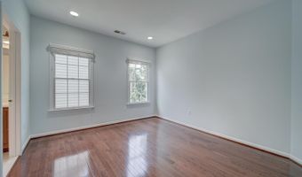 43320 BARNSTEAD Dr, Ashburn, VA 20148