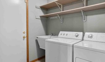 626 Samuel Dr, Madison, WI 53717