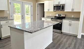 1119 CHATWOOD Dr, Anniston, AL 36206