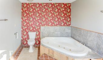 6866 Frandsen Rd, Alhambra, IL 62001