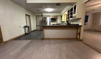 111 W Lee St, Aurora, MO 65605