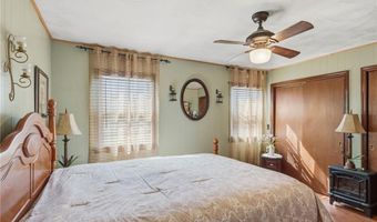 76 Sabra St, Cranston, RI 02910