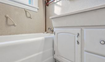 124 N HILL St, Amity, AR 71921