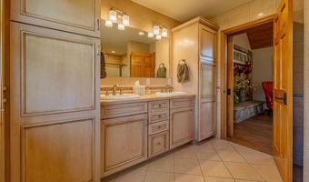 2433 Southfork Rd, Cody, WY 82414