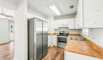 4 Fig Dr, Beaufort, SC 29907