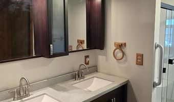 340 E Spring St, Bloomfield, IN 47424