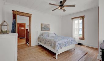 247 W Mechanic St, Bloomfield, IN 47424