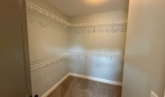 401 Spanish Moss Ln, Adel, GA 31620