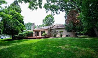 1015 STONEBRIDGE Rd, Ambler, PA 19002