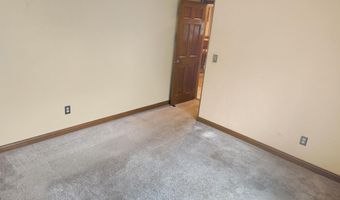 6 Westchester Dr, Albany, NY 12205