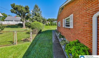 3016 Coplay Ln, North Whitehall, PA 18052