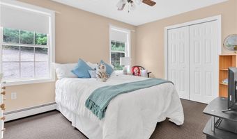 167 Vernon Dr, Glocester, RI 02814