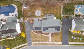 8 TAMAR Ct, Bear, DE 19701