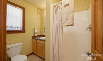 51 Ranch Cir, Cascade, ID 83611