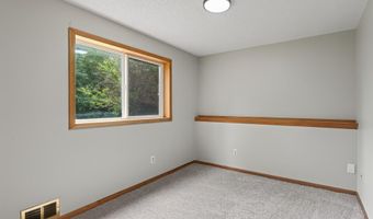 10607 56th St NE, Albertville, MN 55301