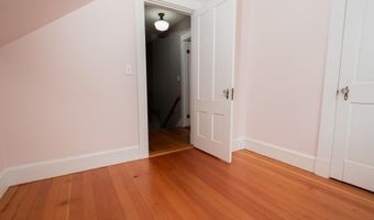 369 Ohio St, Bangor, ME 04401