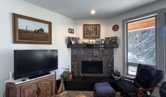 929 OLD COUNTY Rd, Brookings, OR 97415