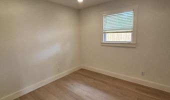 935 SAILFISH Dr E, Atlantic Beach, FL 32233