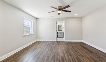 300 CHINCHILLA Dr, Arabi, LA 70032