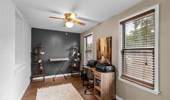 7258 Mackenzie Rd, Affton, MO 63123