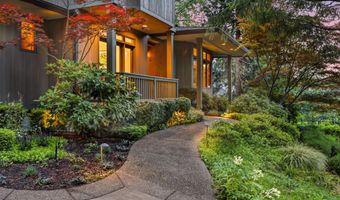 611 Forest St, Ashland, OR 97520