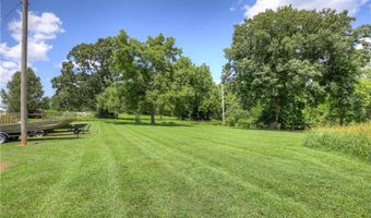1426 E State Line Rd, Baxter Springs, KS 66713
